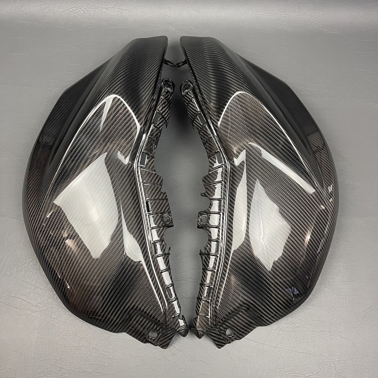 Ducati Monster 937 Carbon Fiber Tank Covers