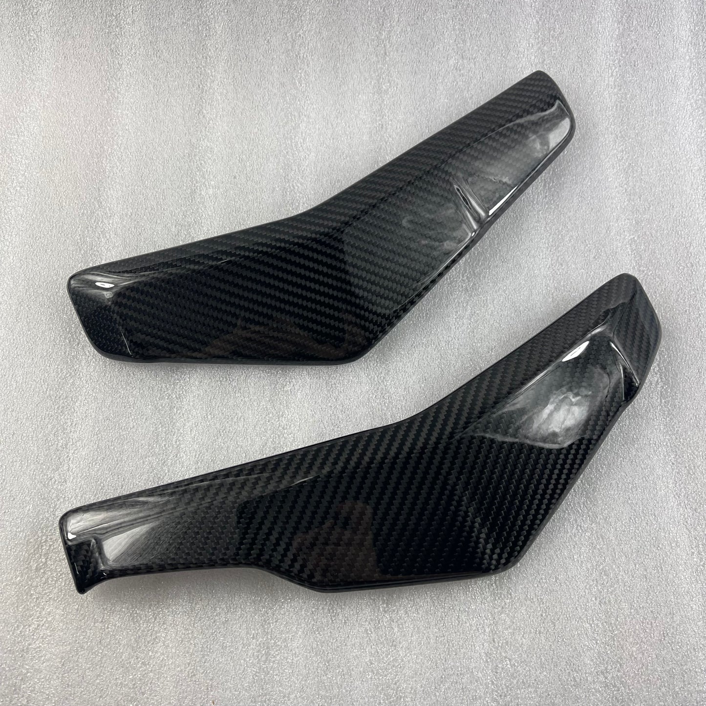 Ducati Streetfighter V2 Carbon Fiber Radiator Cover – view 3