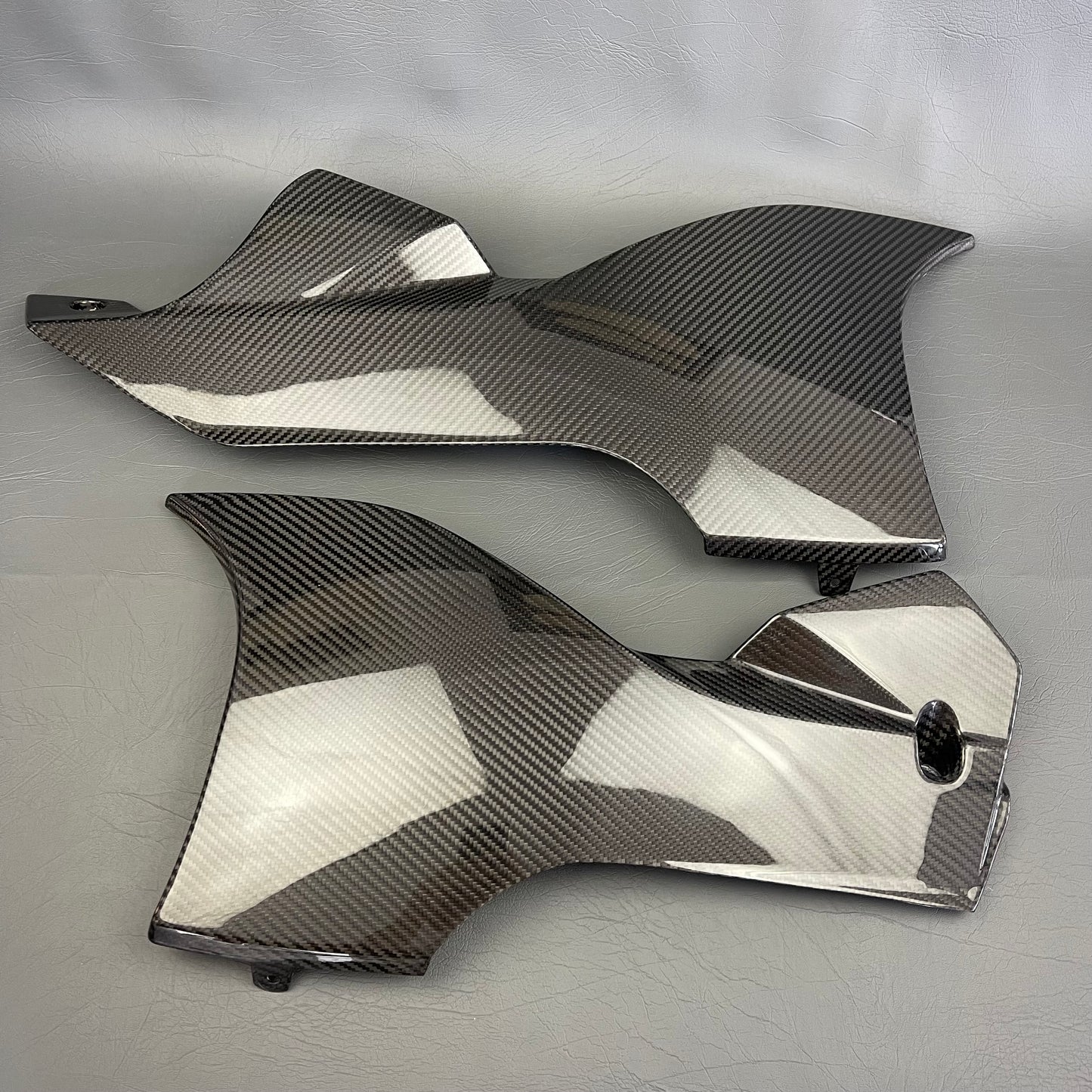 SUZUKI GSX1300R HAYABUSA 2021+ Carbon Fiber Lower Side Fairings – view 5