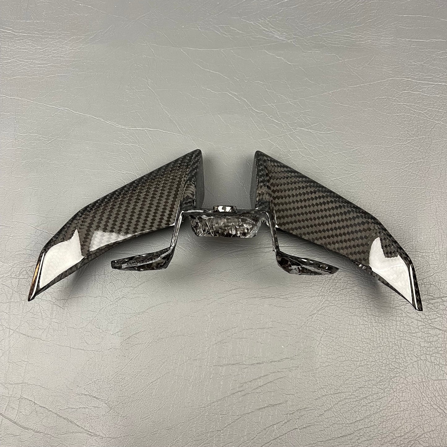 YAMAHA MT-10/FZ-10 2016-2021 Carbon Fiber Front Fairing Wing – view 2