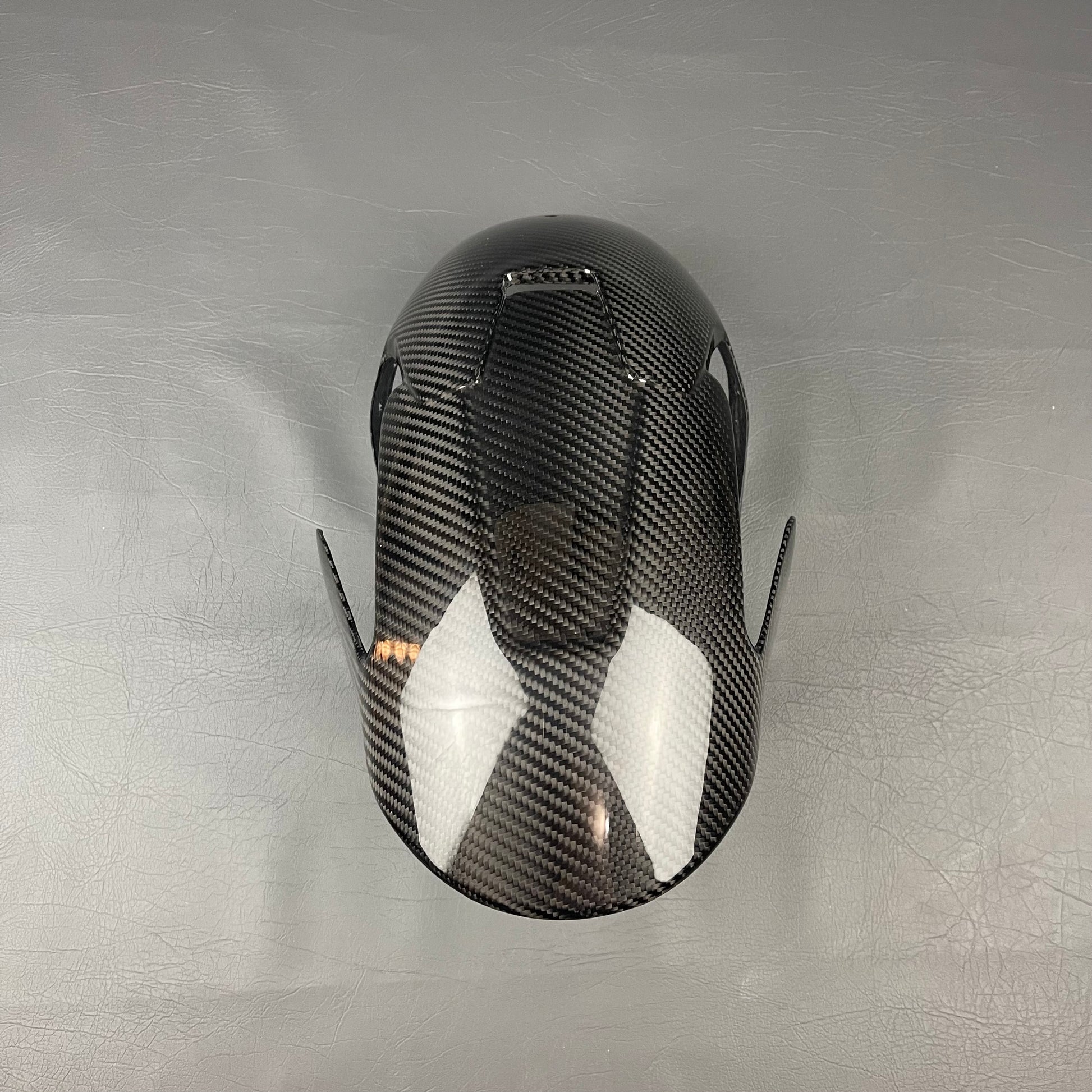 Aprilia RS660 / RSV4 Carbon Fiber Front Fender Hugger Mudguard – view 3