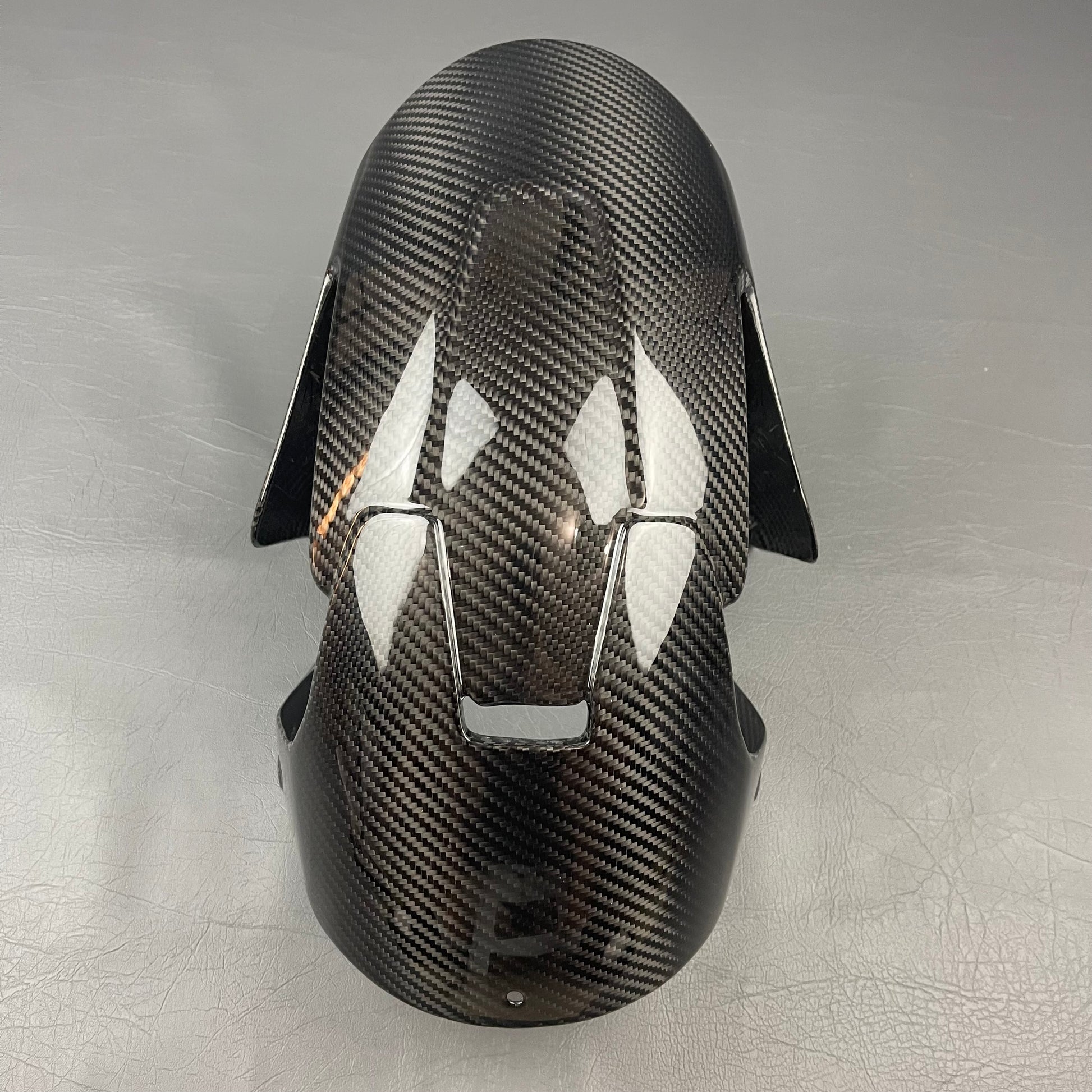 Aprilia RS660 / RSV4 Carbon Fiber Front Fender Hugger Mudguard – view 5