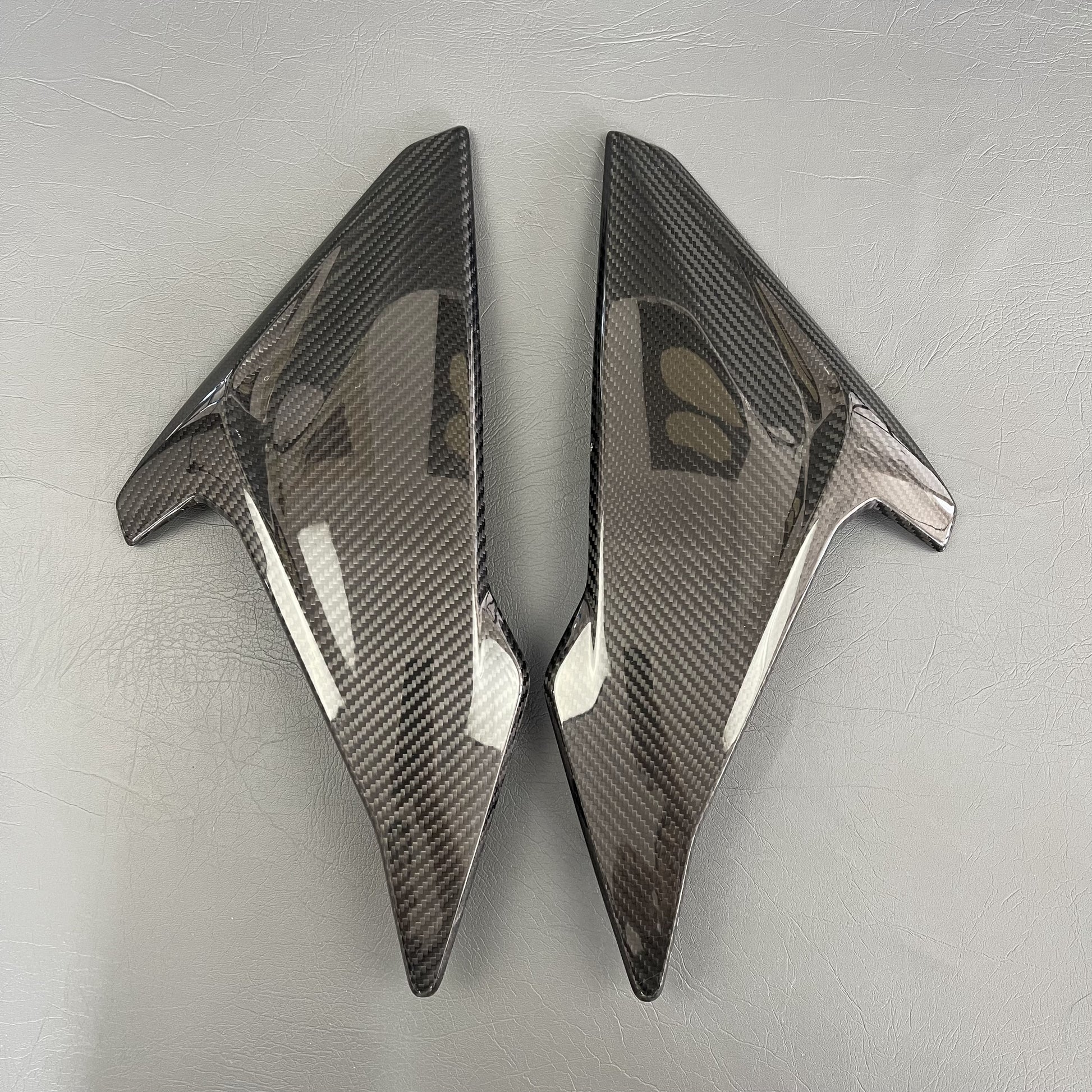 BMW S1000R Carbon Fiber Upper Side Fairing