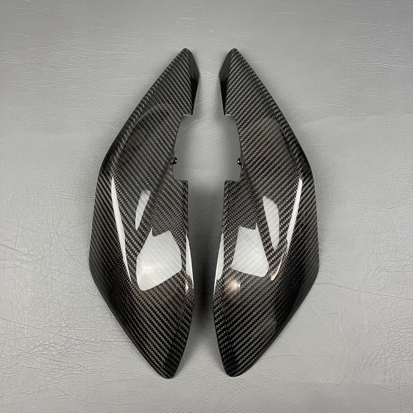 Ducati Hypermotard 950 Carbon Fiber Rear Side Fairings (Handle Version) – view 2