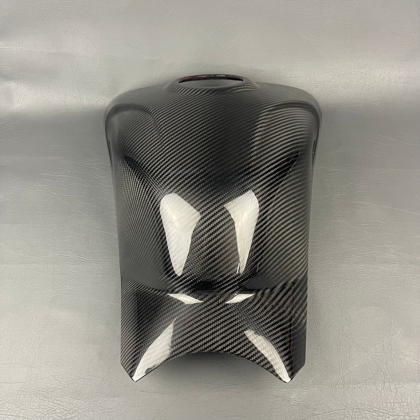 Ducati Panigale/Steetfighter V4 V4S V4R Carbon Fiber Tank Cover – view 6
