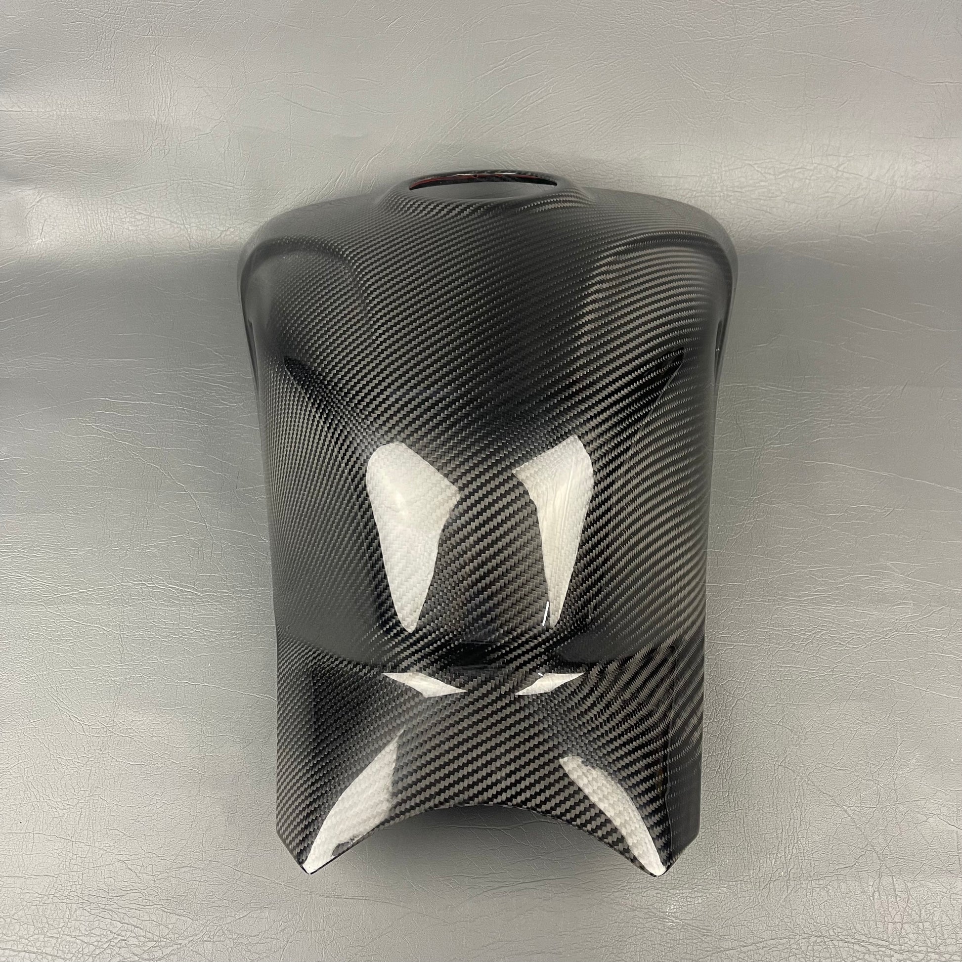 Ducati Panigale/Steetfighter V4 V4S V4R Carbon Fiber Tank Cover – view 6