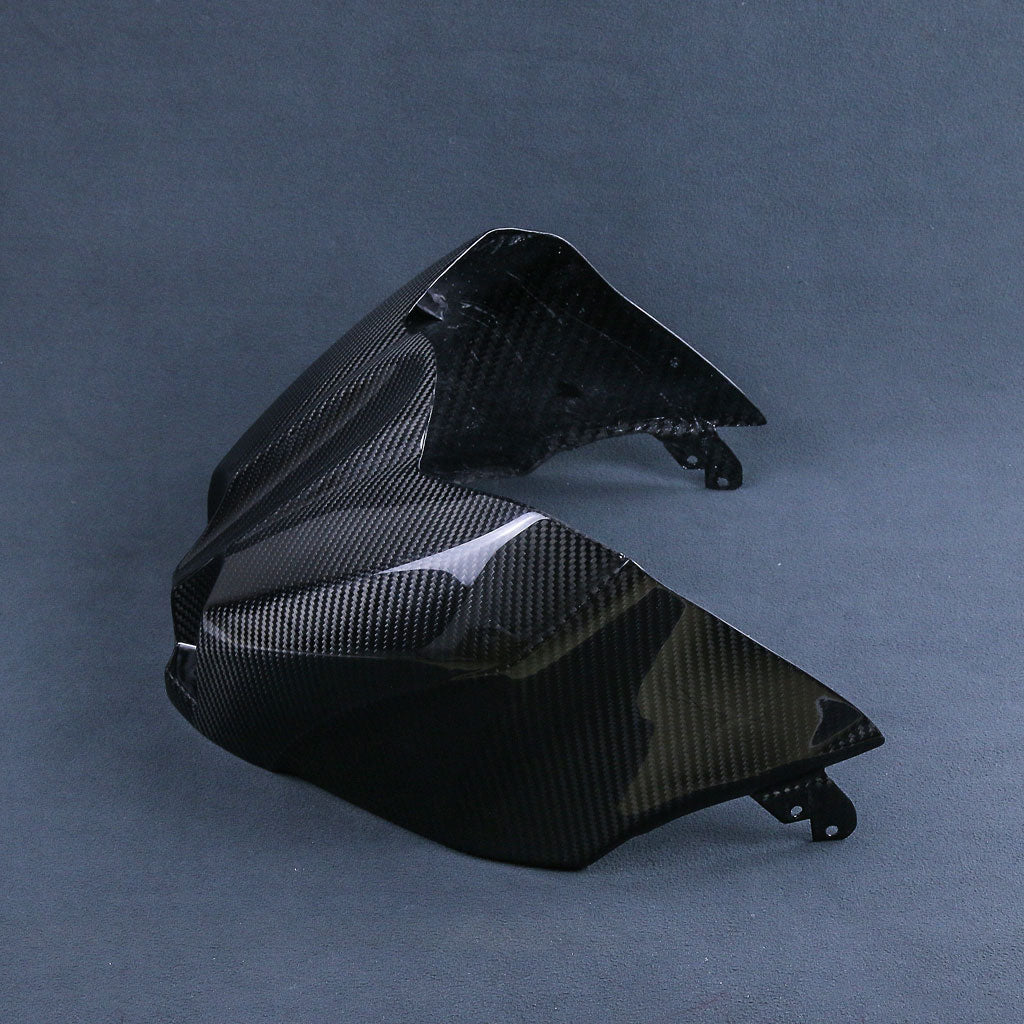 SUZUKI GSX-R 1000 Carbon Fiber Front Tank Cover – view 2