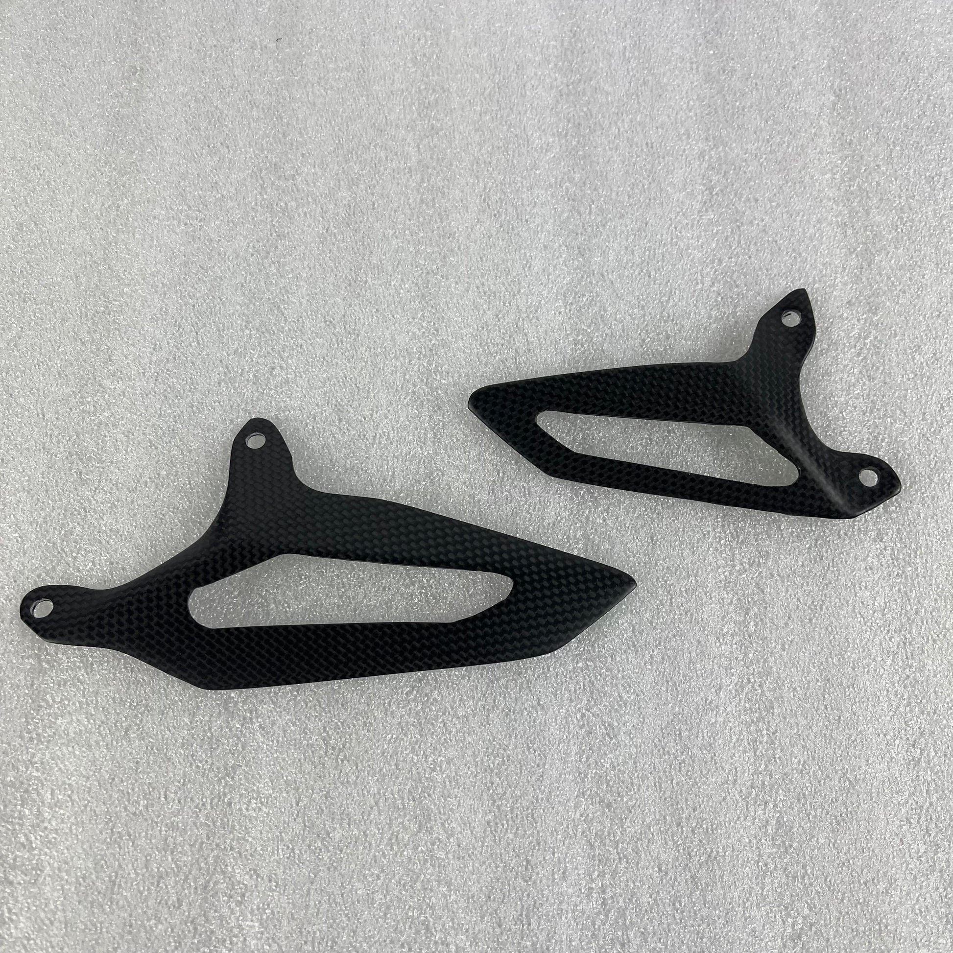 Ducati Panigale 899 1199 1299 959 V2 Carbon Fiber Heel Guard Plate