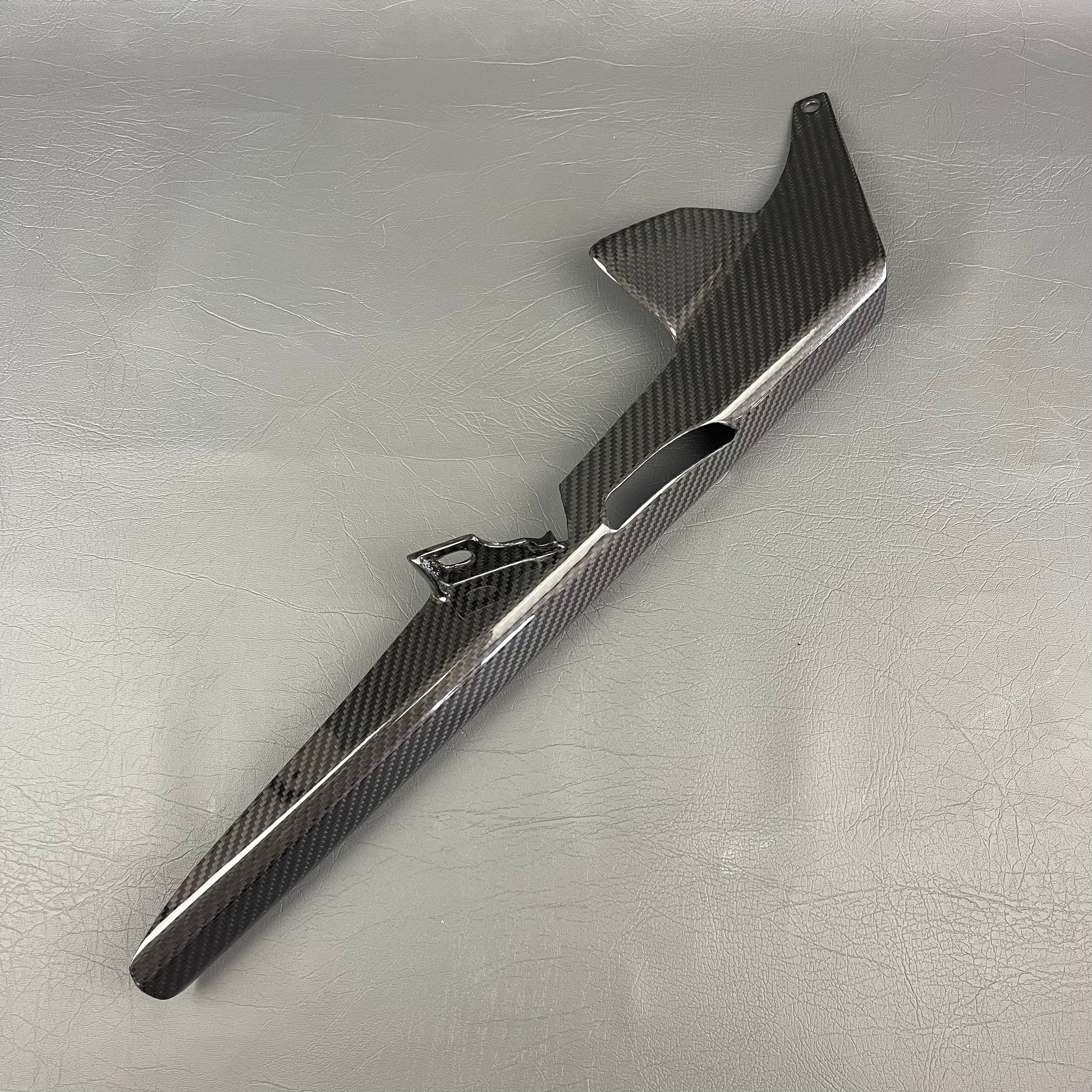 Kawasaki Ninja H2 SX/SE Carbon Fiber Rear Chain Guard – view 2