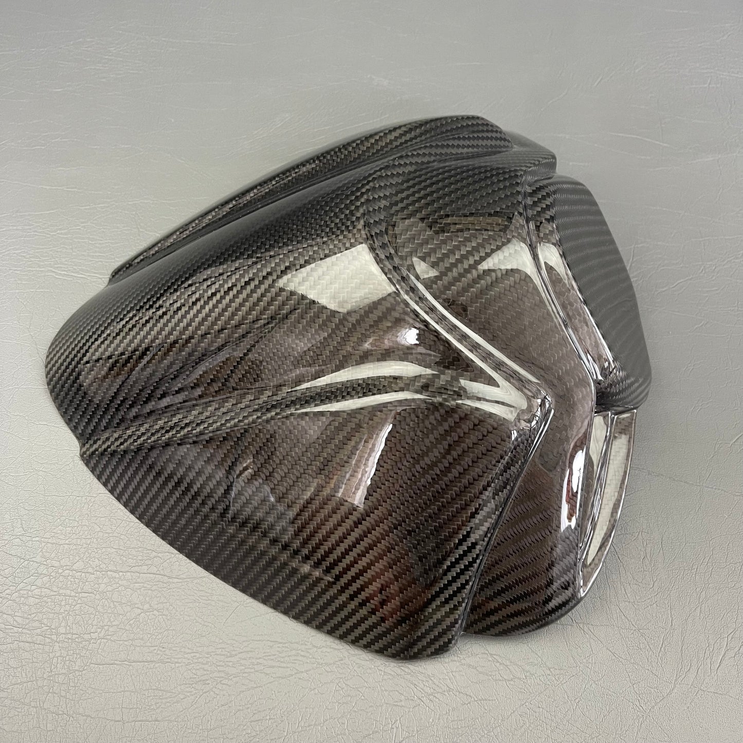 SUZUKI GSX1300R HAYABUSA 2021+ Carbon Fiber Rear Seat Cover – view 2
