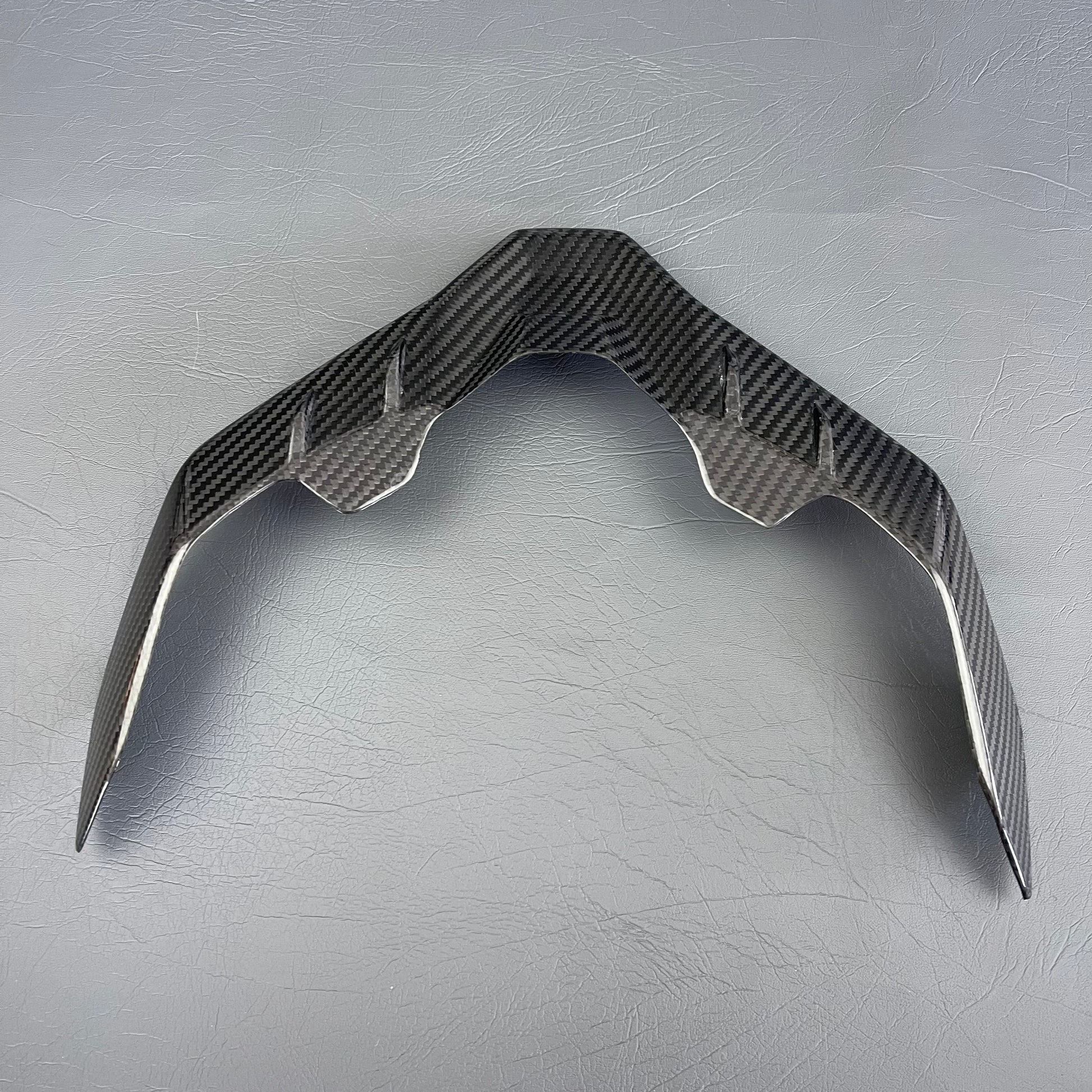 SUZUKI GSX1300R HAYABUSA 2021+ Carbon Fiber Rear Fairing – view 3