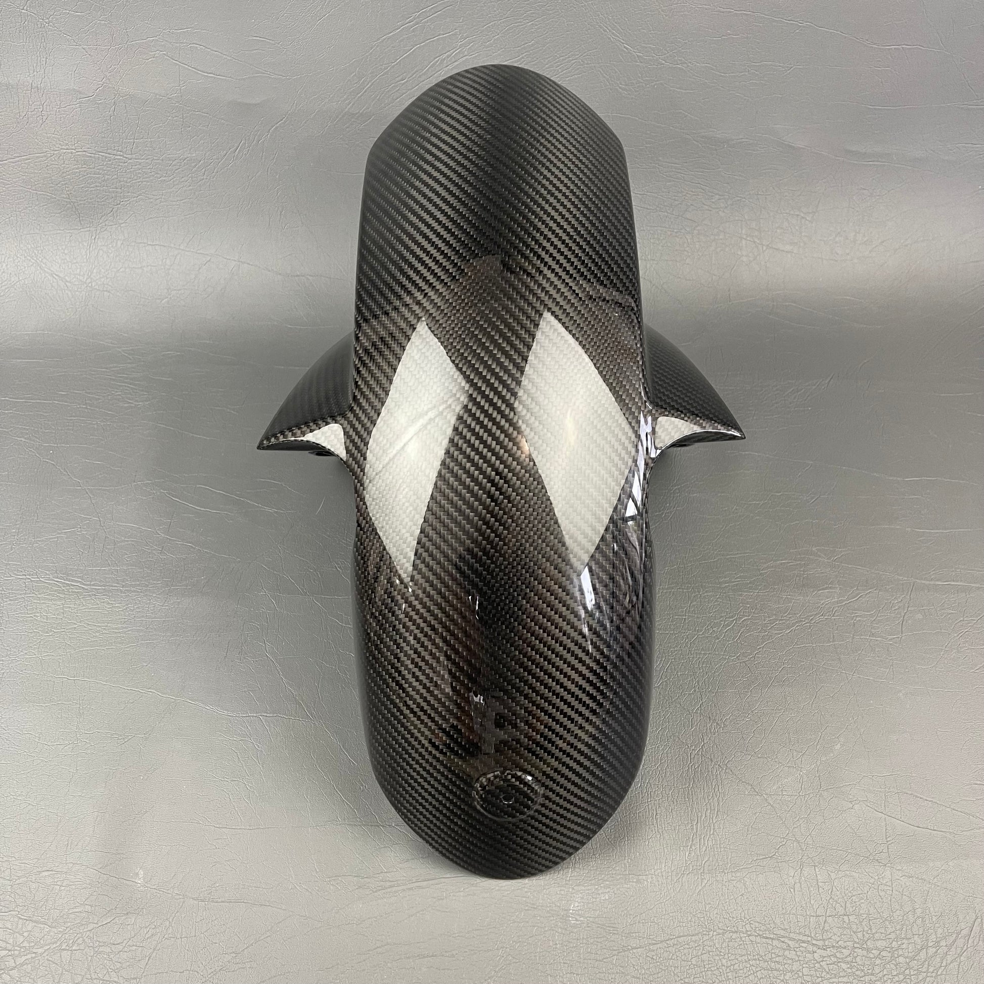 SUZUKI GSX-R 1000 Carbon Fiber Front Fender Hugger Mudguard – view 2