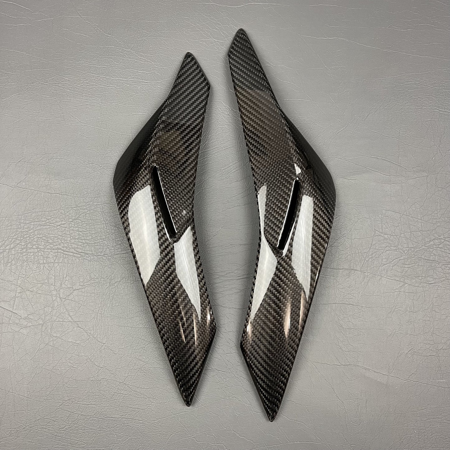 TRIUMPH Street Triple R / RS Carbon Fiber Lower Side Fairings – view 2