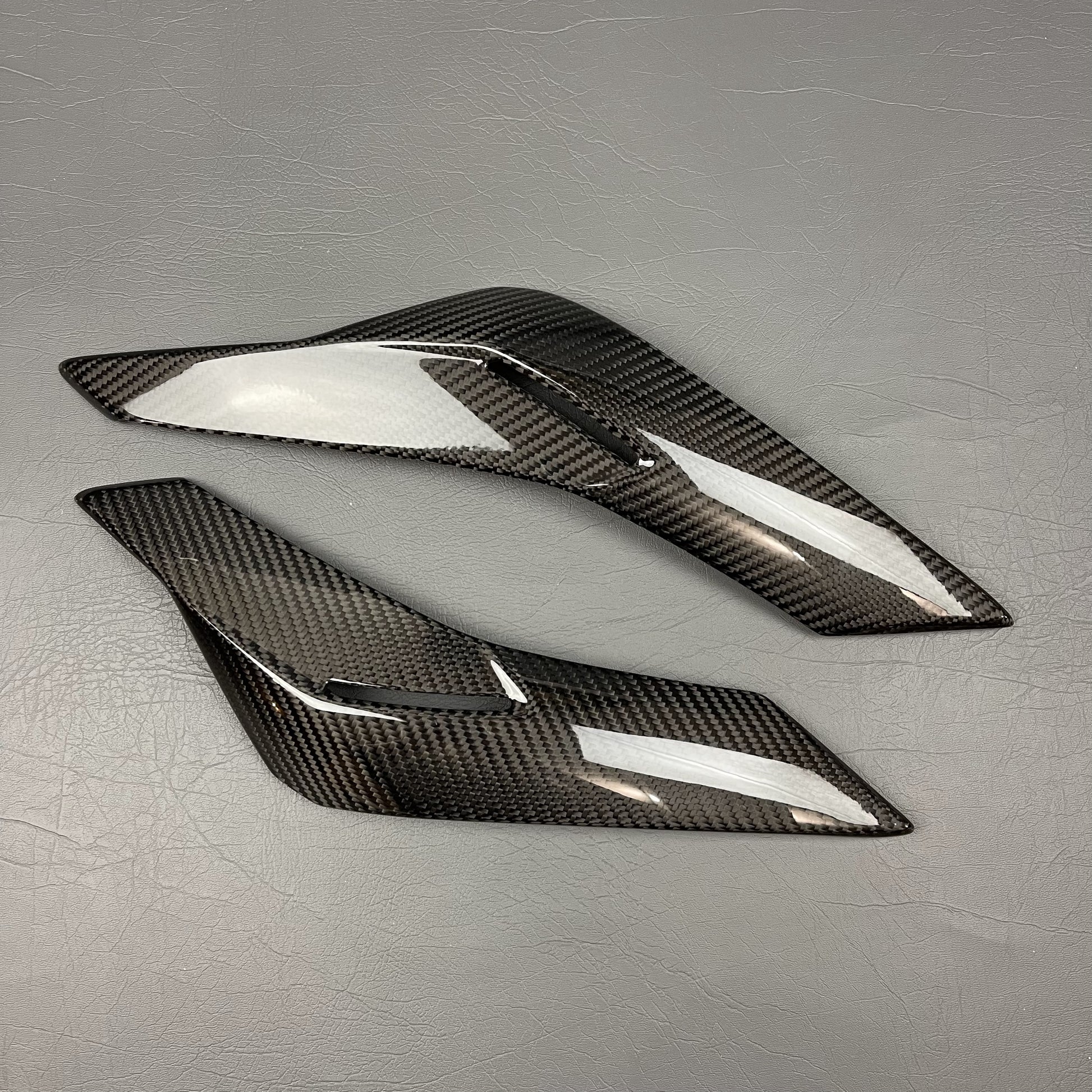 TRIUMPH Street Triple R / RS Carbon Fiber Lower Side Fairings