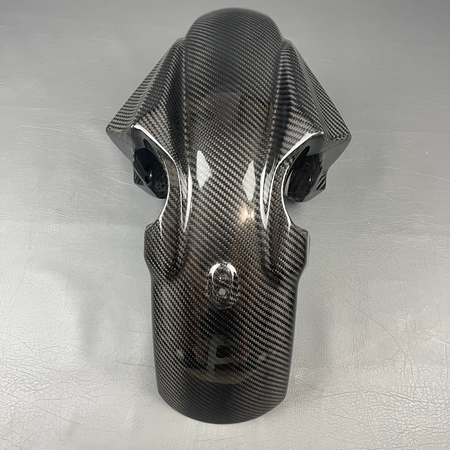 YAMAHA MT07 / FZ07 Carbon Fiber Front Fender Mudguard – view 3