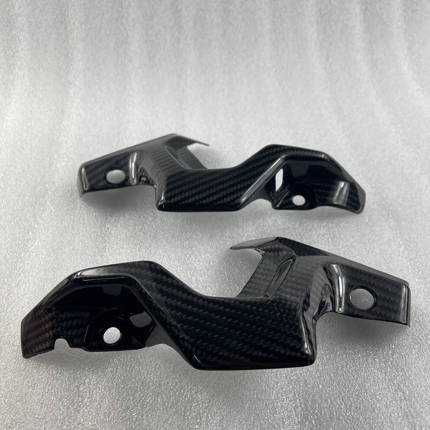 YAMAHA MT-07 Carbon Fiber Front Headlight Side Panels – view 2