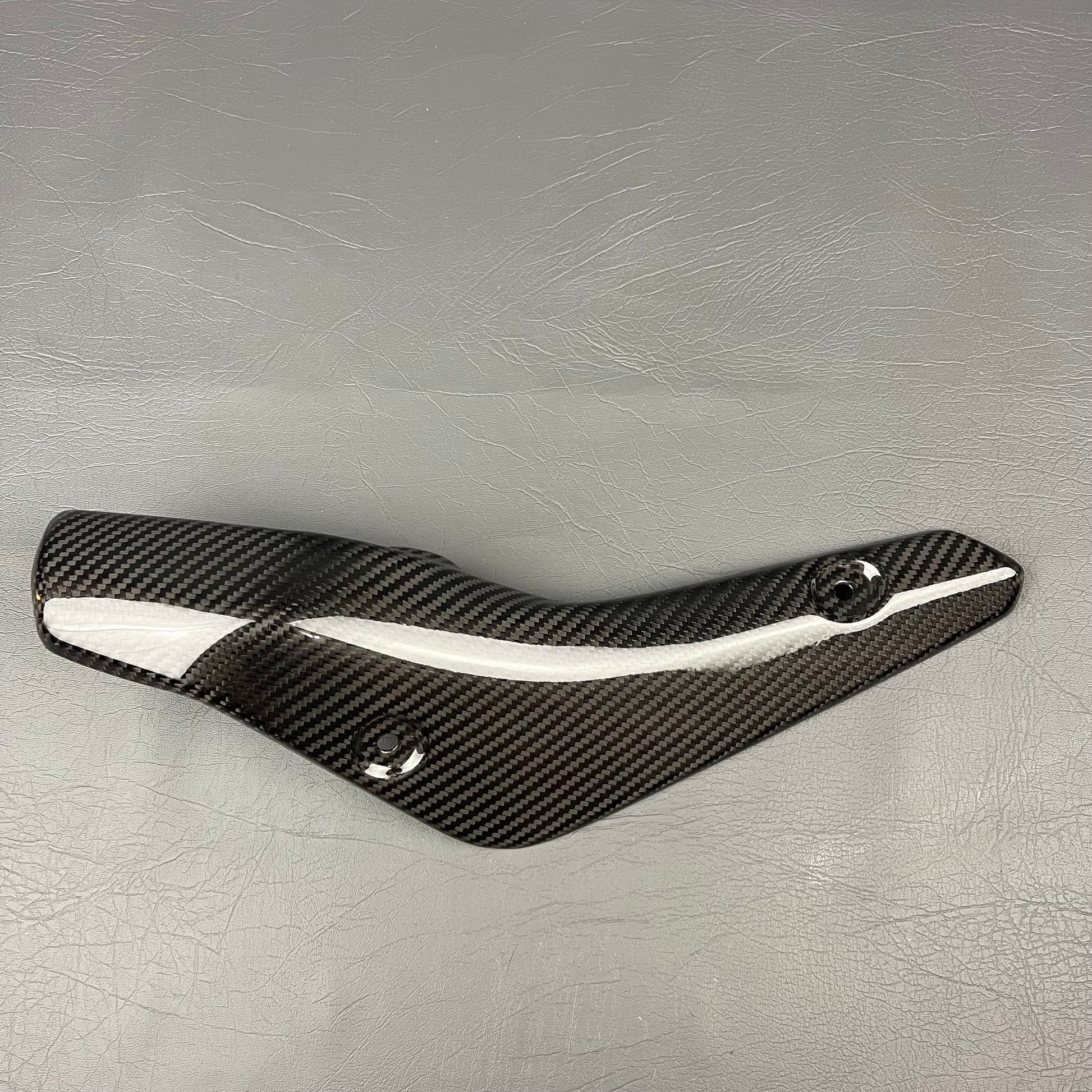 YAMAHA MT-10 Carbon Fiber Rear Exhaust Cover