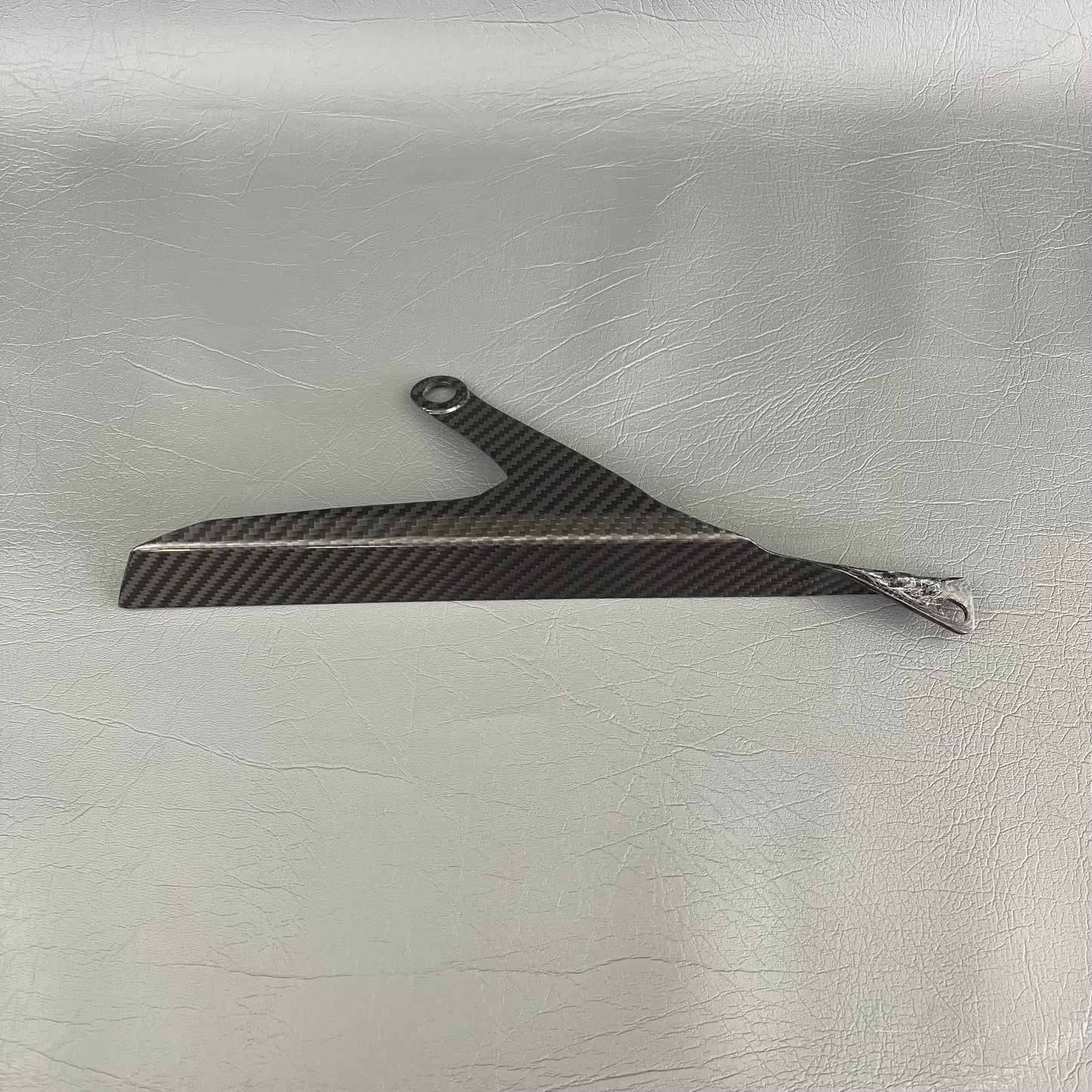 YAMAHA MT-10/FZ-10 R1 Carbon Fiber Chain Guard – view 2
