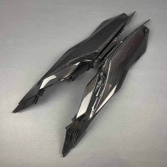 YAMAHA MT07 / FZ07 Carbon Fiber Rear Side Fairings (Enclosed Version)