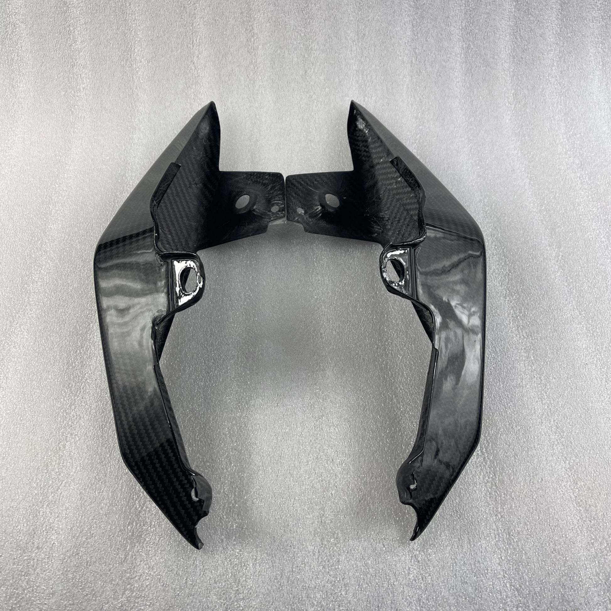 YAMAHA MT-09/FZ-09 Carbon Fiber Rear Side Fairings
